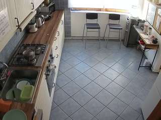 voyeurcam julmodels kitchen 2